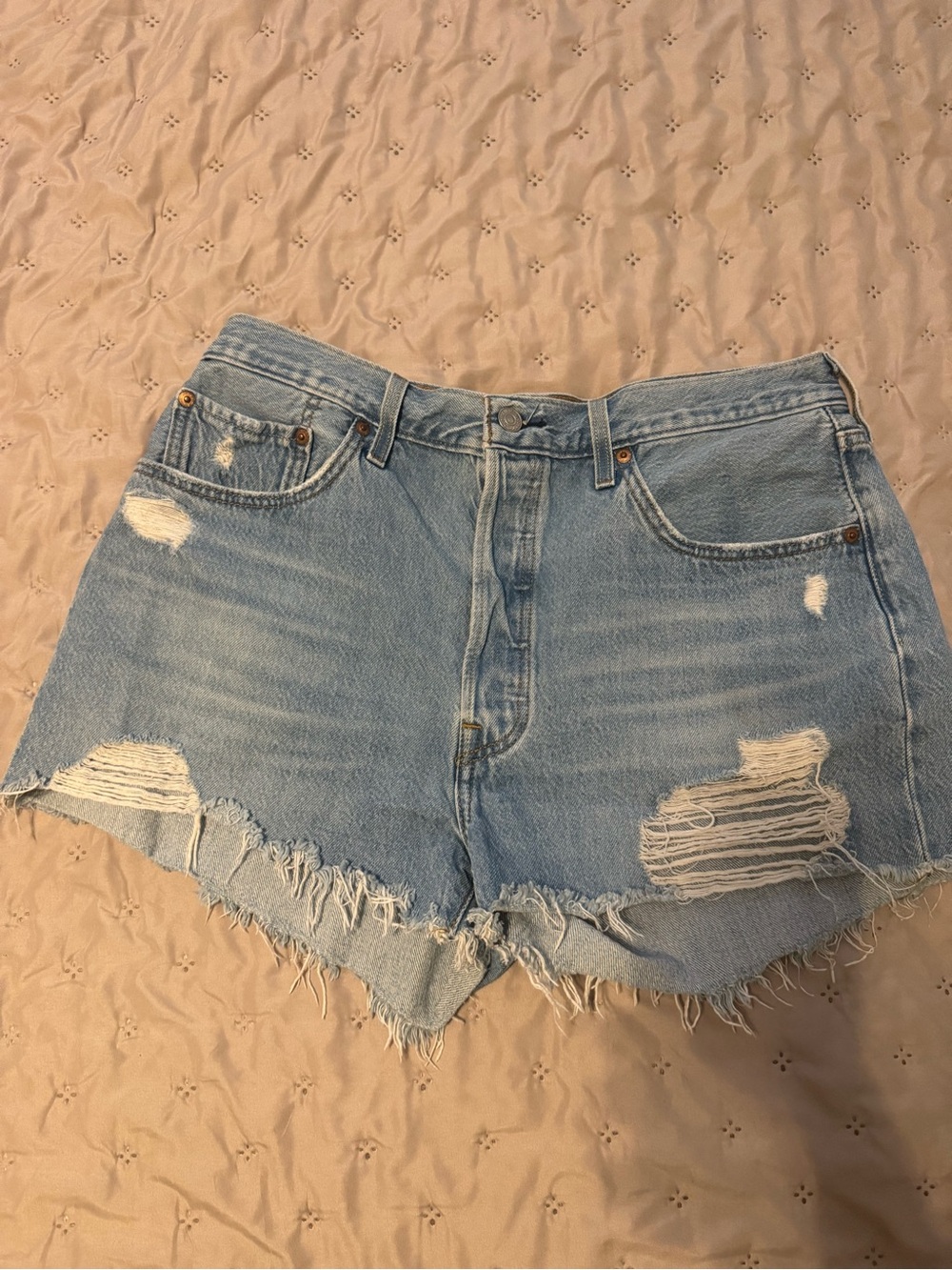 Light Blue Distressed Denim 501 LEVIS Shorts